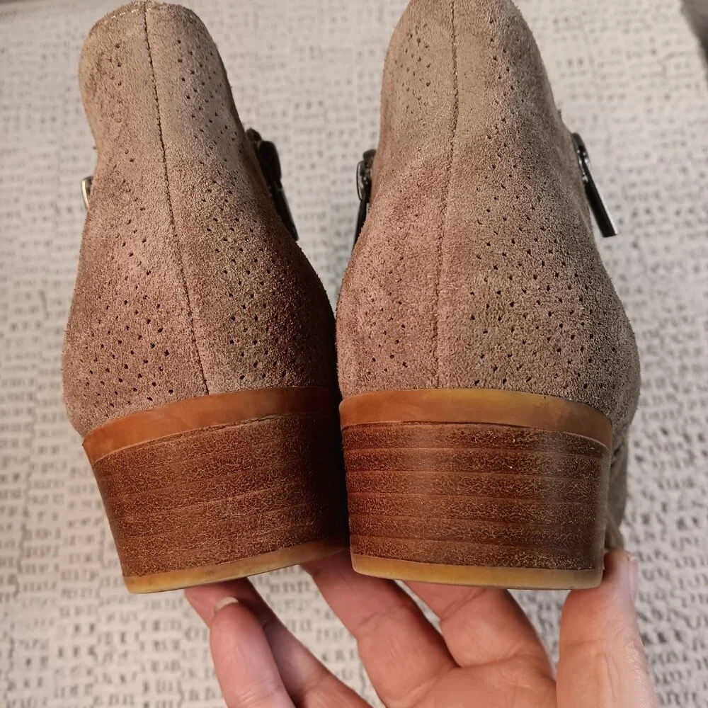 READ! Lucky Brand women's perforated suede leather double zipper ankle booties